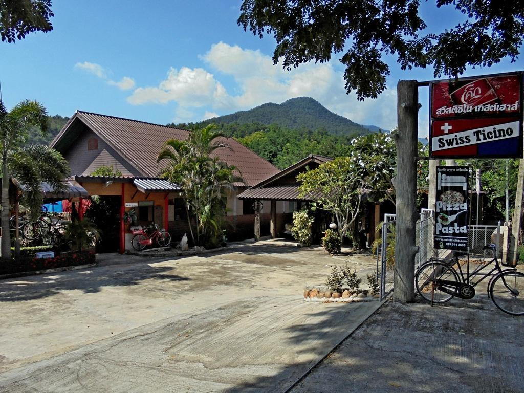 Swiss Ticino Guesthouse & Restaurant Mae Wang Exterior foto